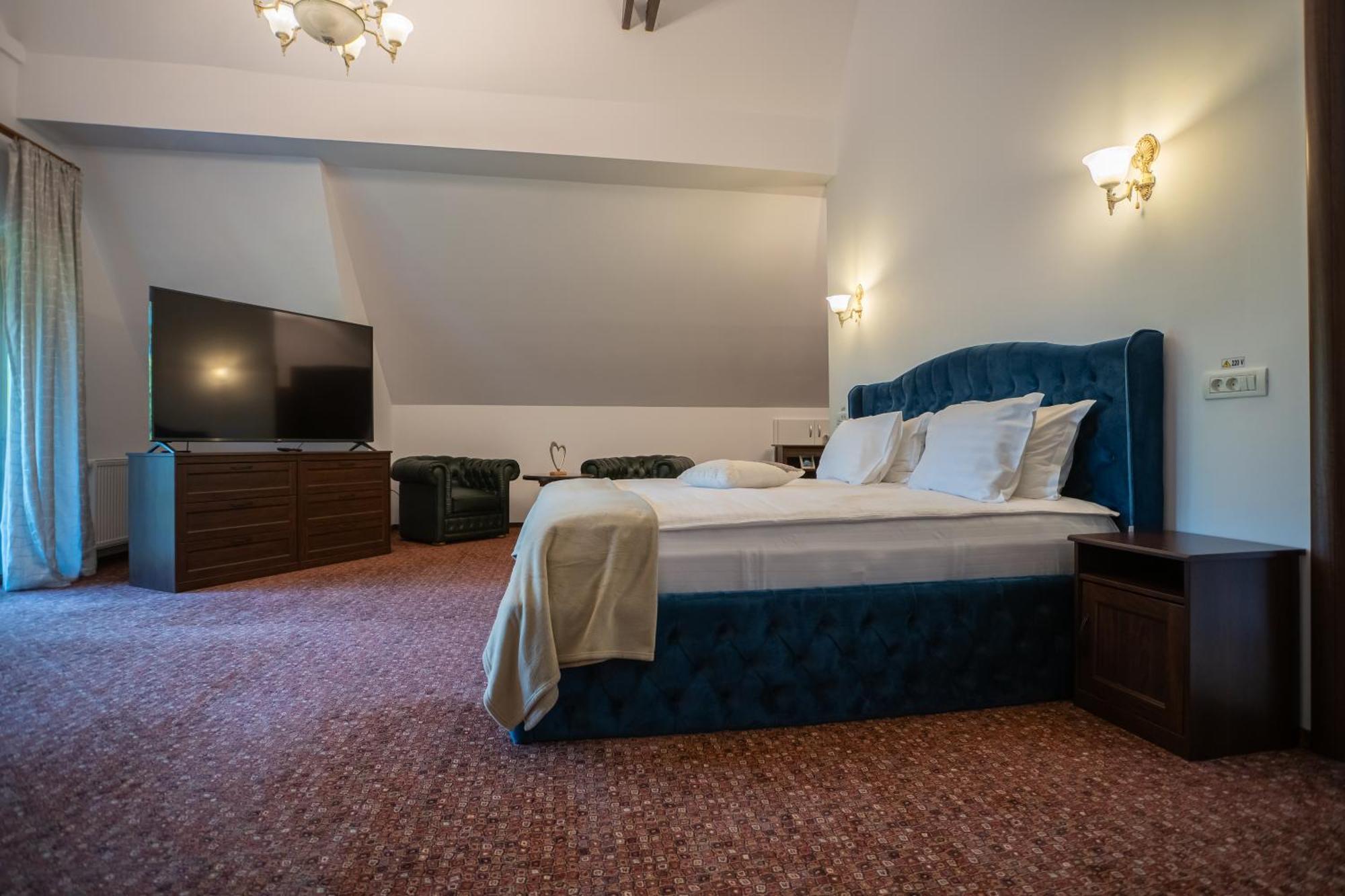 Opus 5* Sinaia