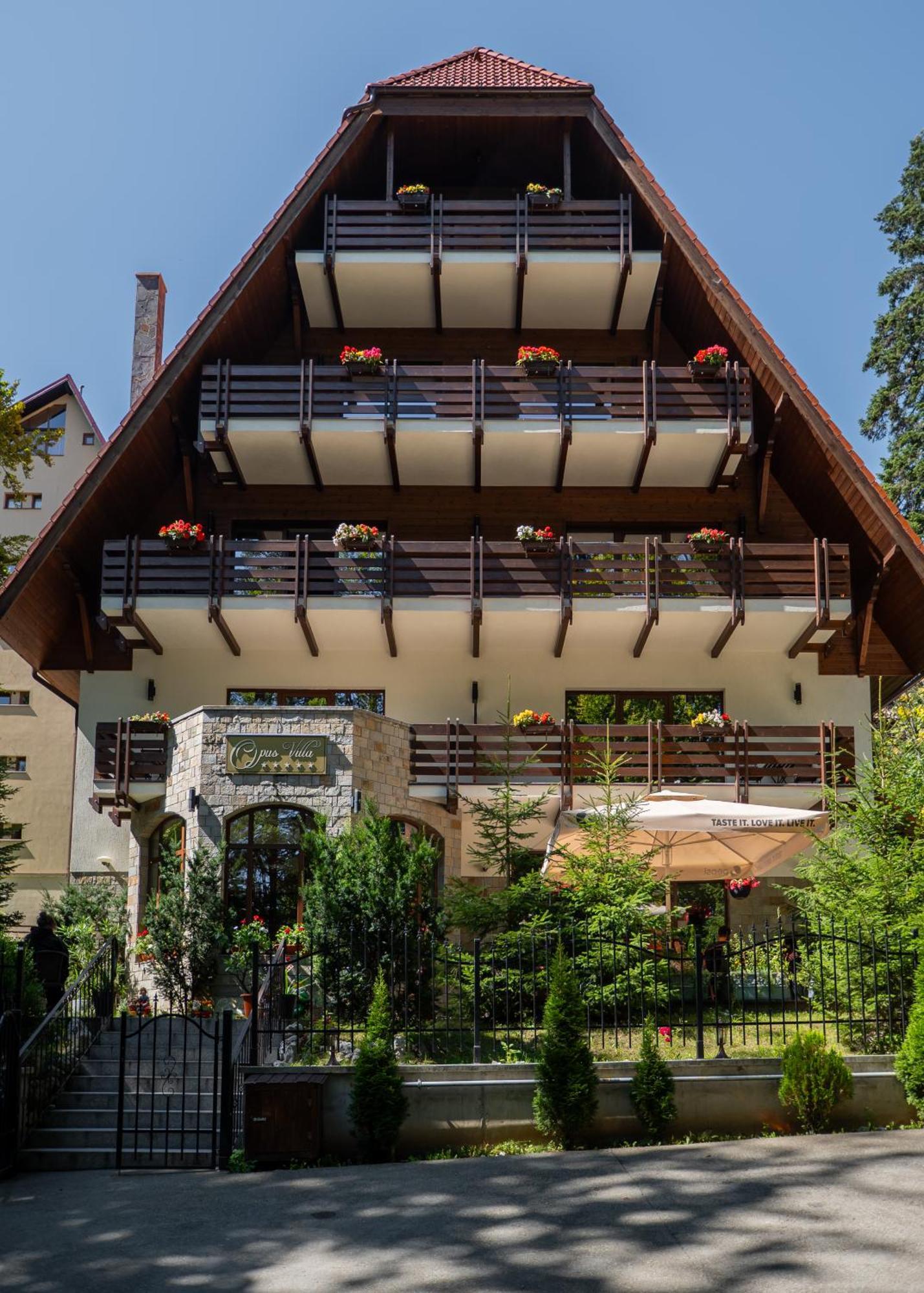 Opus 5* Sinaia